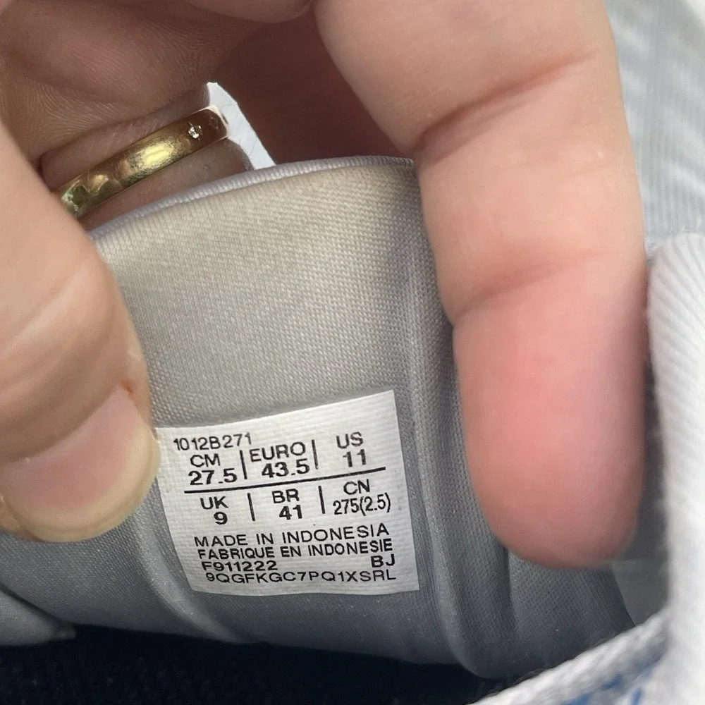 Asics shop confidence